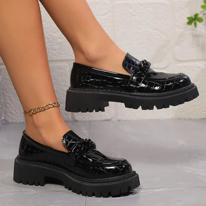 Graceful Orthopedic Loafers for Modern Look