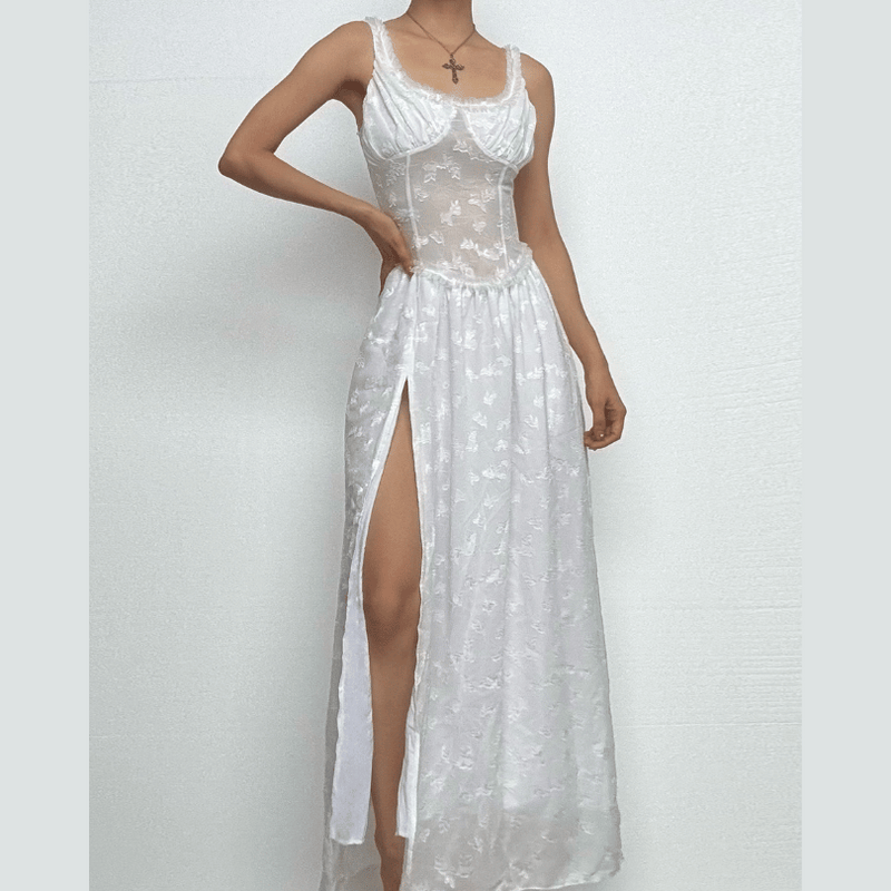 Beautifully Finished Dress in a Timeless Design
