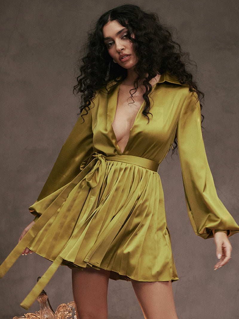 A Vintage Style Dress with Delicate Timeless Details