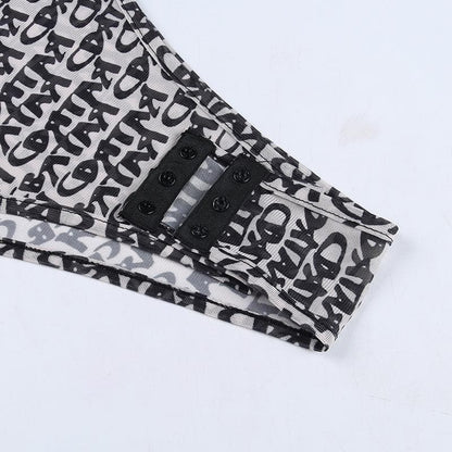 Effortlessly Elegant Garment with a Timeless Design