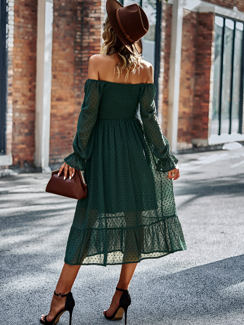 Classic Vintage Dress with a Flattering Fit