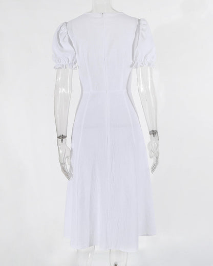 Beautifully Finished Dress in a Timeless Design
