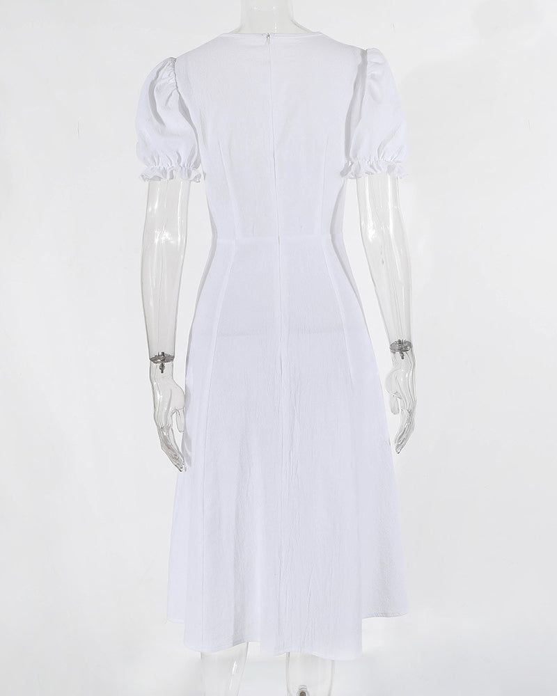 Beautifully Finished Dress in a Timeless Design