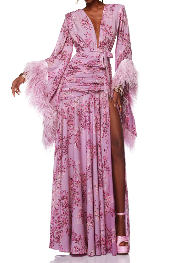 Gracefully Styled Dress for Any Occasion