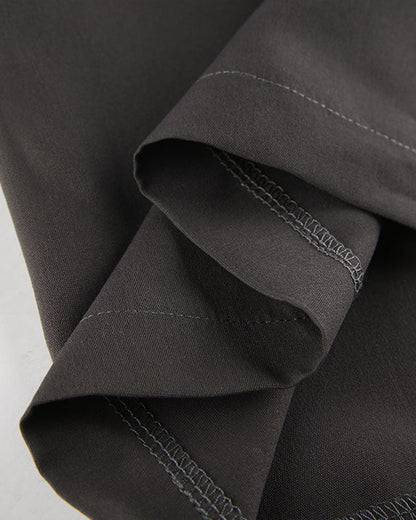 Effortlessly Elegant Pants with a Timeless Design