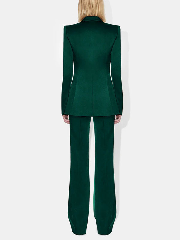 Well Tailored Garment with a Graceful Silhouette
