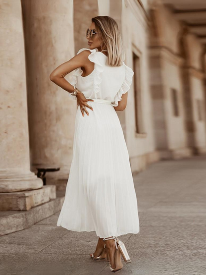 Effortlessly Elegant Dress with a Timeless Design