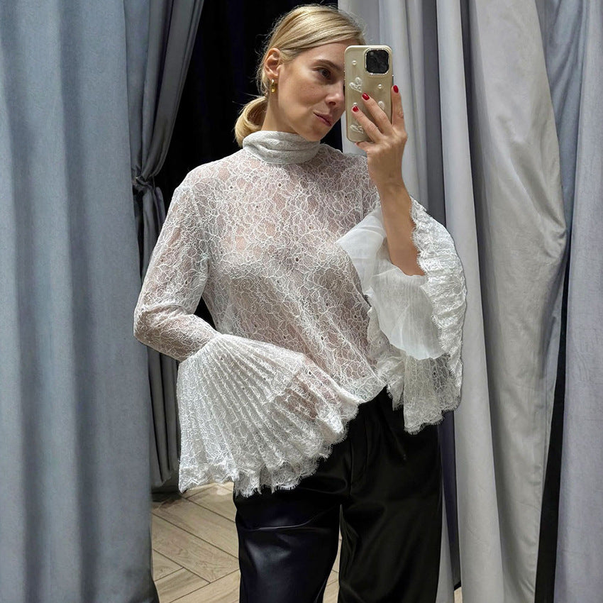 Beautifully Crafted Blouse in a Classic Style