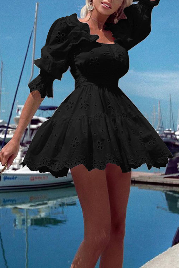 Effortlessly Elegant Dress with a Timeless Design