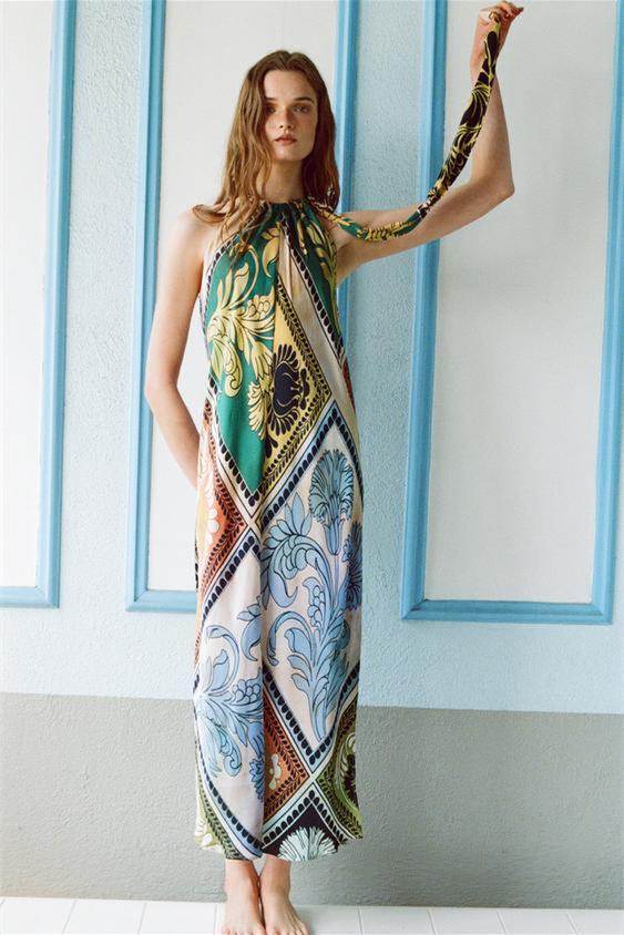 Classic Vintage & Enduringly Stylish Dress