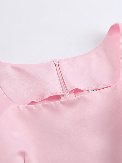 Effortlessly Elegant Dress with a Timeless Design