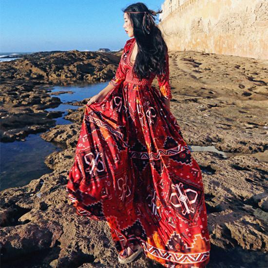 Beautifully Crafted Dress in a Classic Style