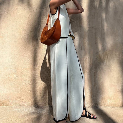 Well Tailored Trousers with a Graceful Silhouette