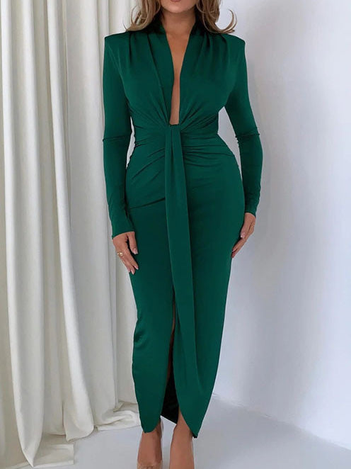 Effortlessly Elegant Dress with a Timeless Design