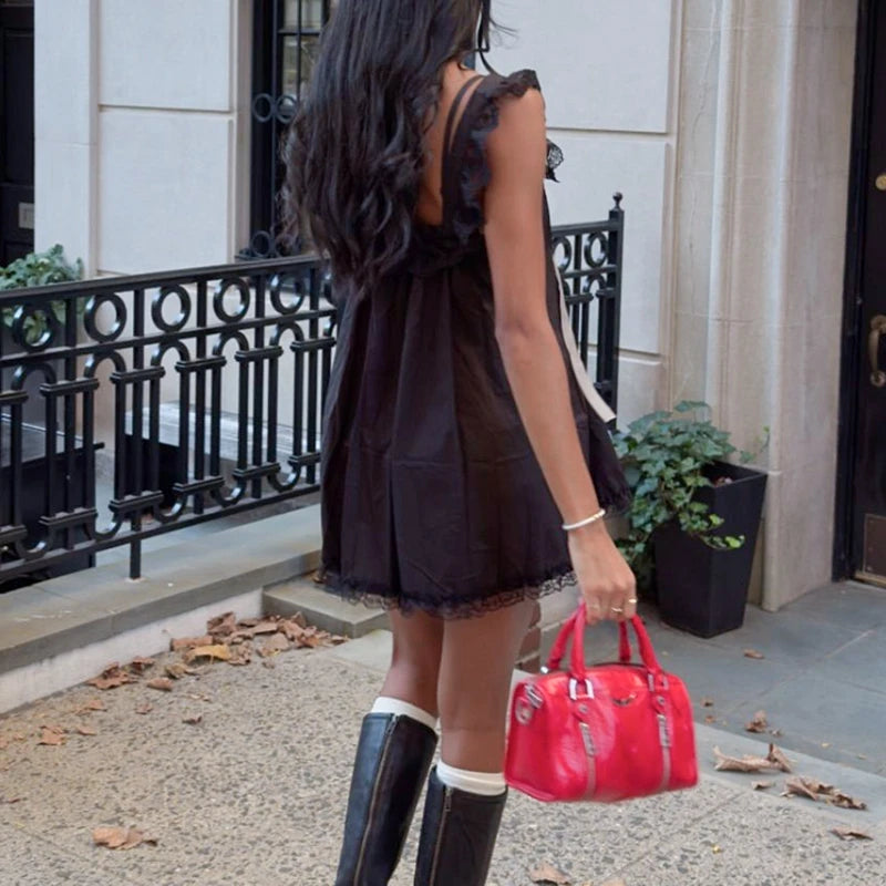 Effortlessly Elegant Dress with a Timeless Design