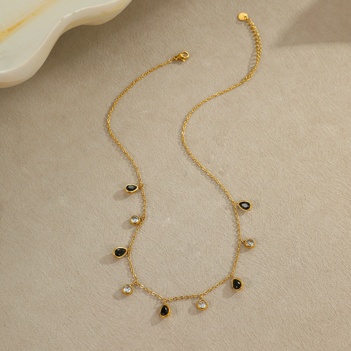 Romantic Necklace for Special Moments