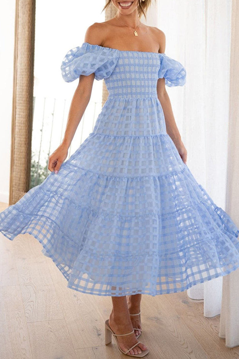Well Tailored Dress with a Graceful Silhouette