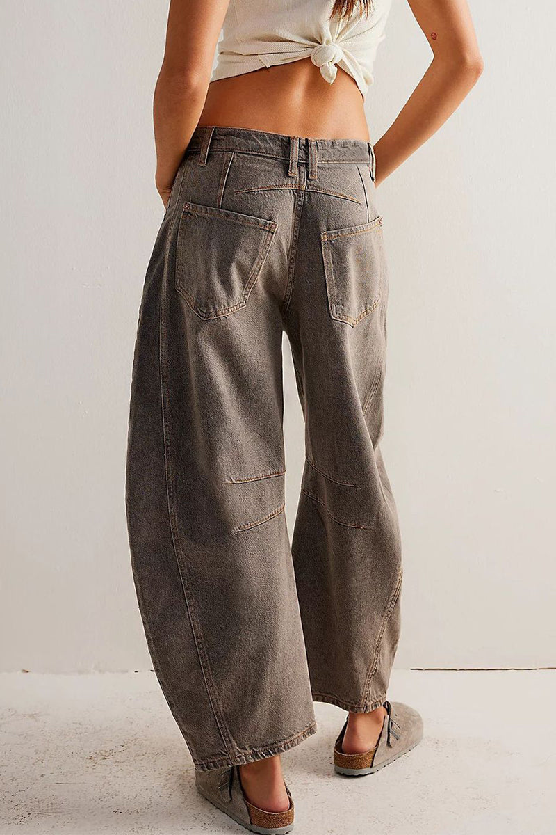 Effortlessly Elegant Garment with a Timeless Design
