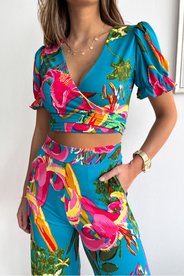 Classic Vintage Pants with a Flattering Fit