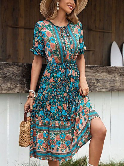 Beautifully Finished Dress in a Timeless Design