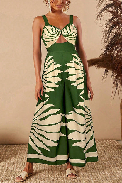 Gracefully Styled Garment for Any Occasion