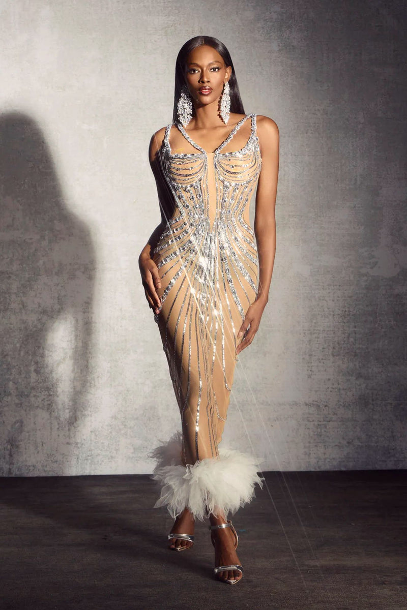 Beautifully Finished Dress in a Timeless Design