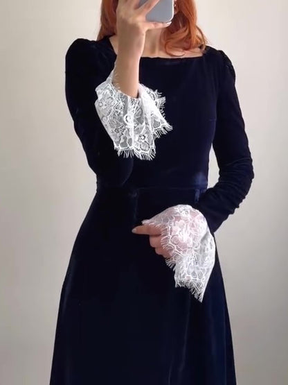 Classic Vintage Dress with a Flattering Fit