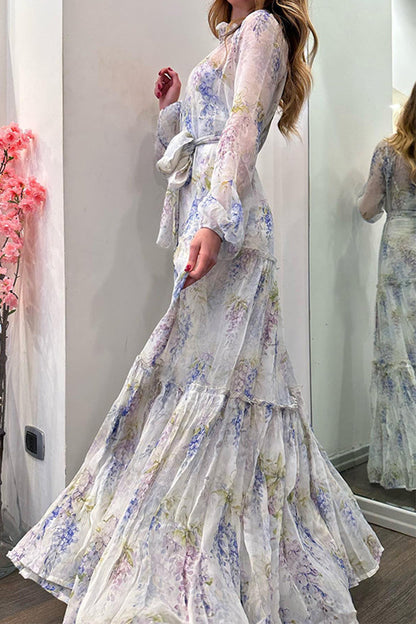 A Vintage Style Dress with Delicate Timeless Details