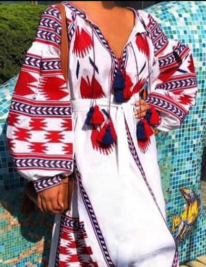 Beautifully Finished Dress in a Timeless Design