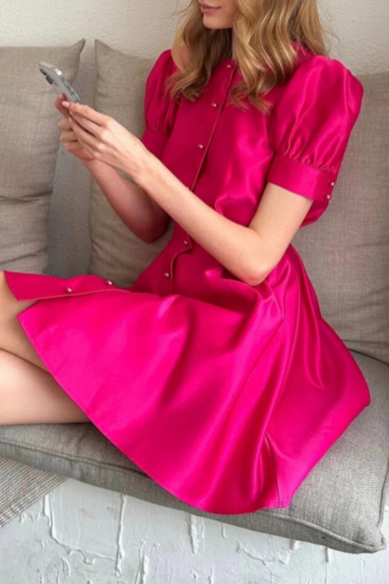 Beautifully Finished Dress in a Timeless Design
