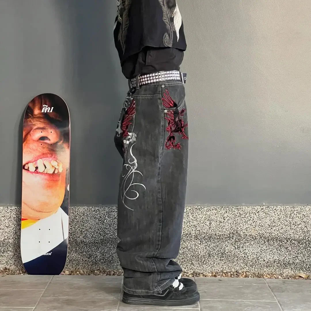 Well Tailored Pants with a Graceful Silhouette
