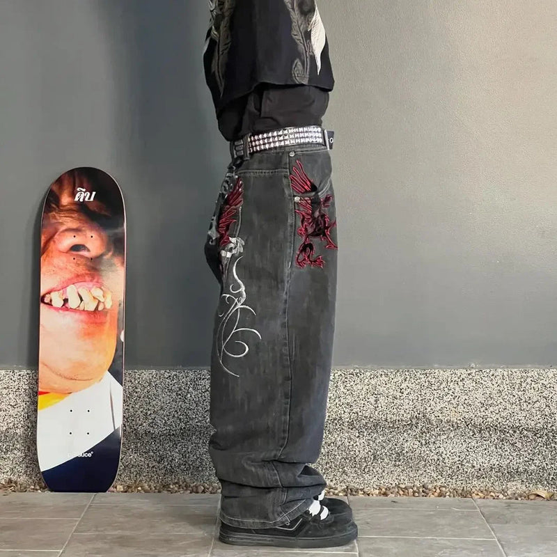 Well Tailored Pants with a Graceful Silhouette