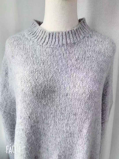 Effortlessly Elegant Sweater with a Timeless Design