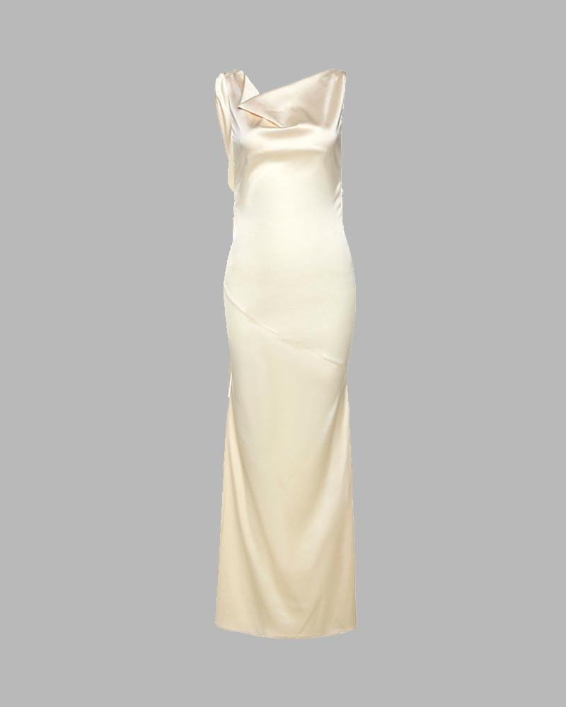 Effortlessly Elegant Dress with a Timeless Design