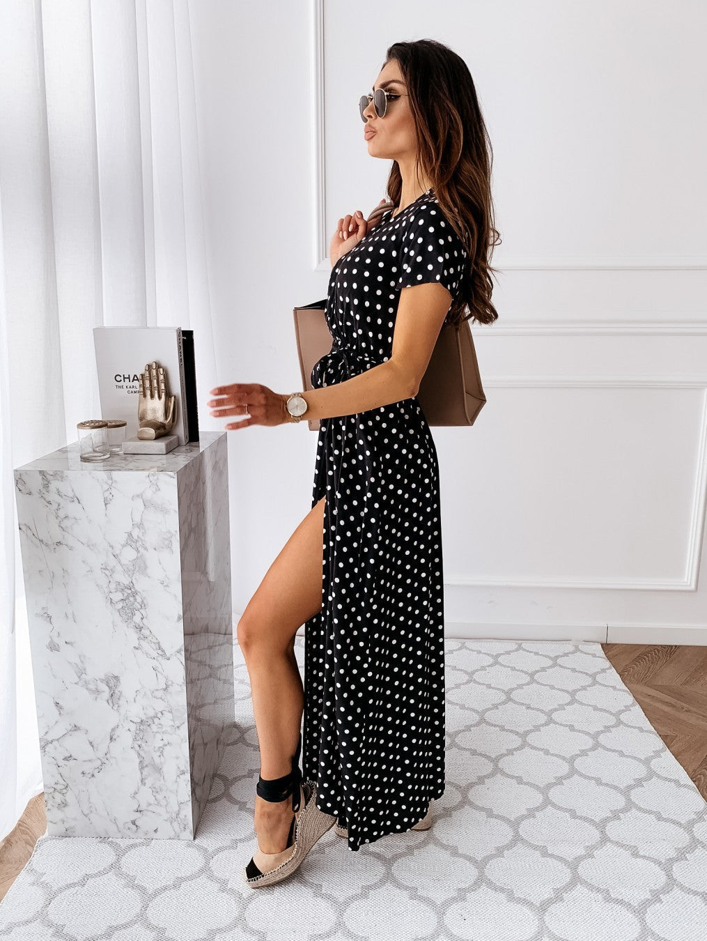 Classic Vintage Dress with a Flattering Fit