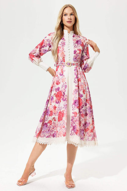 Well Tailored Dress with a Graceful Silhouette