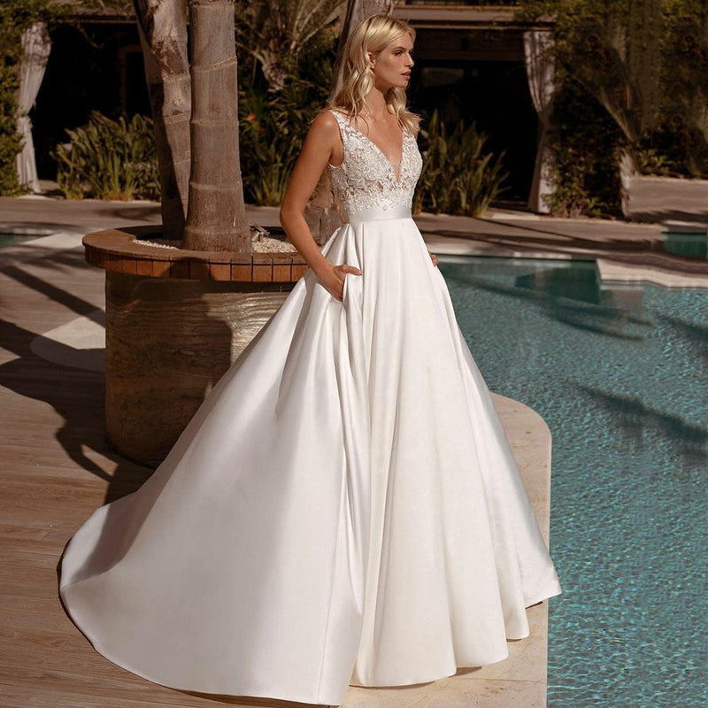 Beautifully Crafted Dress in a Classic Style