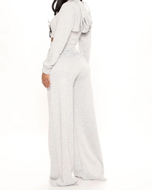 Elegantly Styled Trousers for Everyday Wear