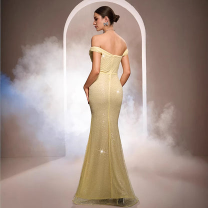 Beautifully Finished Garment in a Timeless Design