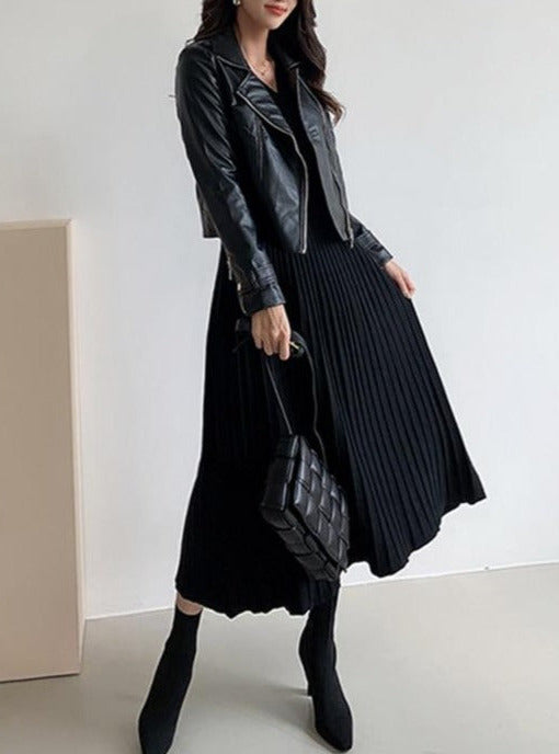 Well Tailored Dress with a Graceful Silhouette