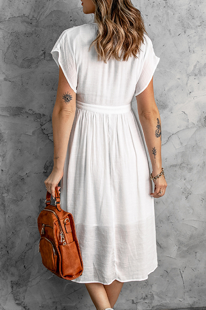 Beautifully Finished Dress in a Timeless Design