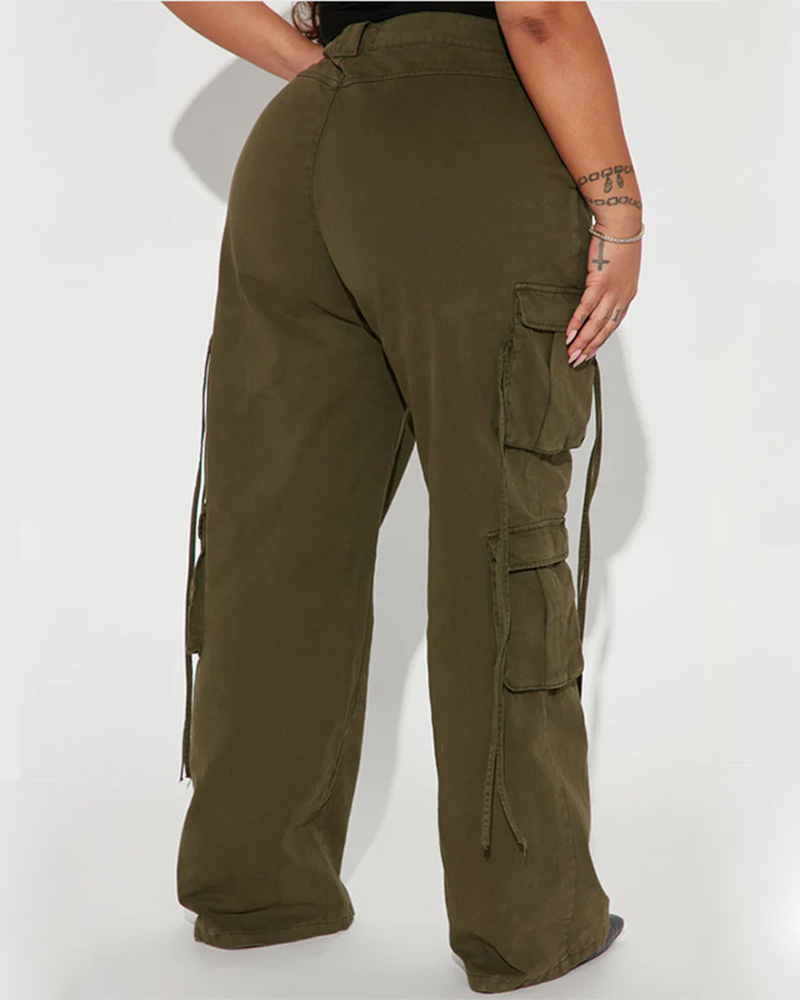 Well Tailored Pants with a Graceful Silhouette