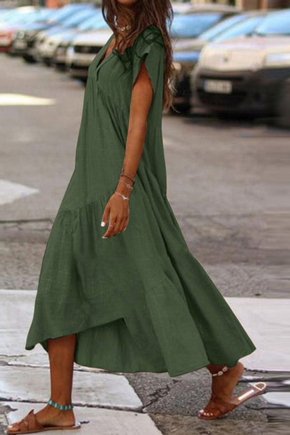 Beautifully Finished Dress in a Timeless Design