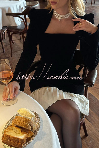 Classic Vintage & Enduringly Stylish Dress