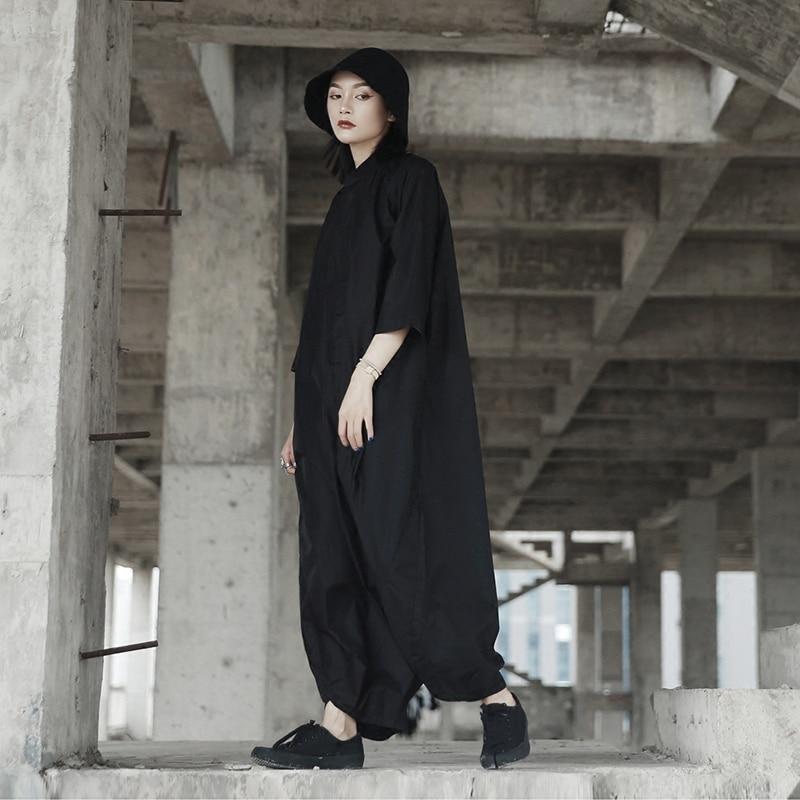 Sophisticated Garment with a Clean Classic Look