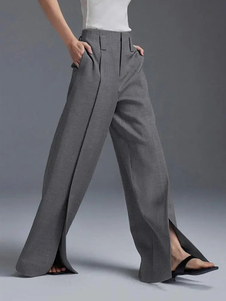 Beautifully Finished Pants in a Timeless Design