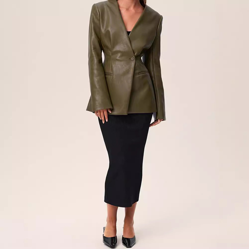 Gracefully Styled Coat for Any Occasion
