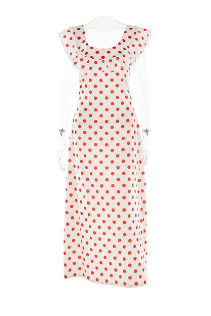 A Vintage Style Dress with Delicate Timeless Details