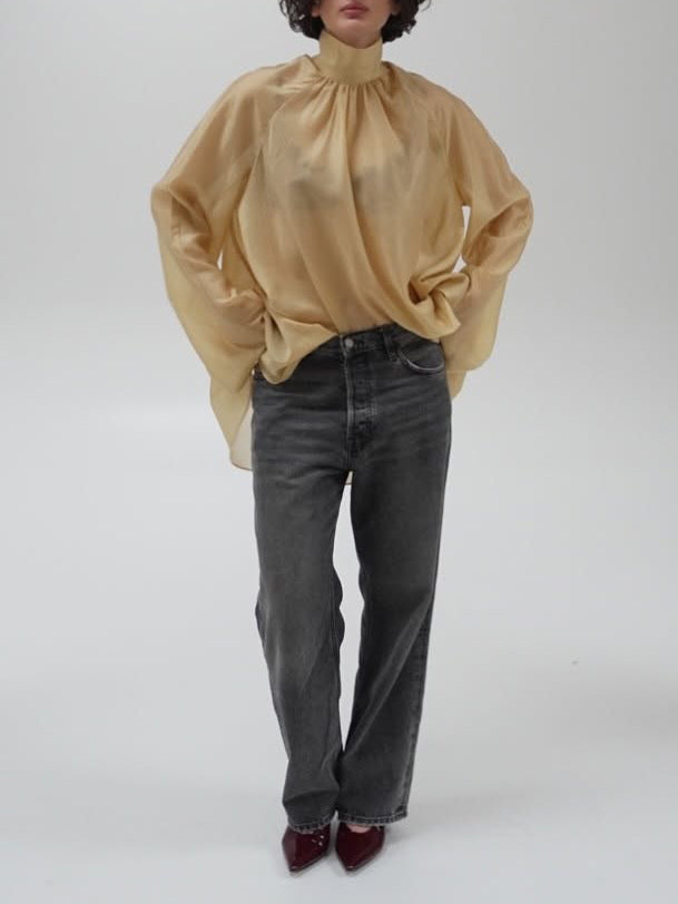Elegantly Styled Shirt for Everyday Wear