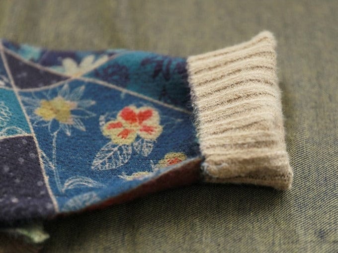 Classic Vintage Sweater with a Flattering Fit